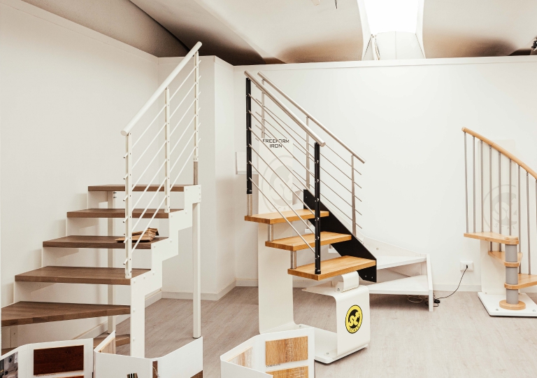 Showroom_Scale (1)